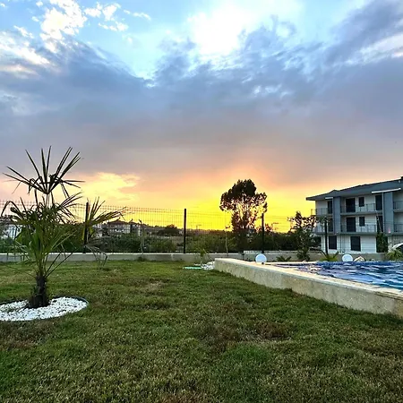 Odak 102 Pool & Nature Spacious Apartmán
