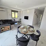 Odak 102 Pool & Nature Spacious