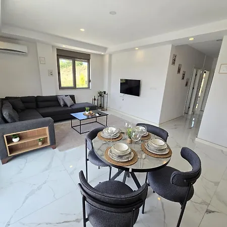 Odak 102 Pool & Nature Spacious